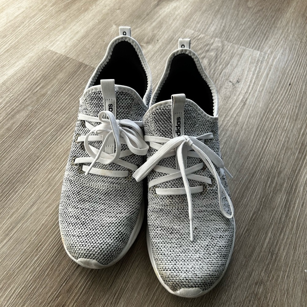 Adidas CloudFoam Grey Sneakers 9.5 Women’s